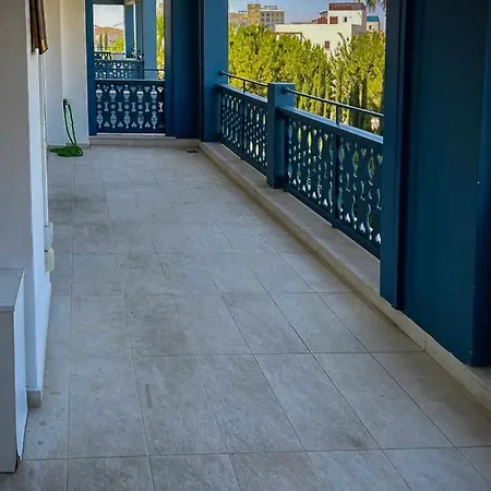 Marina Limasool 3 Bedroom Apartment & Pool לימסול
