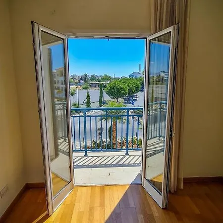 Appartamento Marina Limasool 3 Bedroom Apartment & Pool Limisso