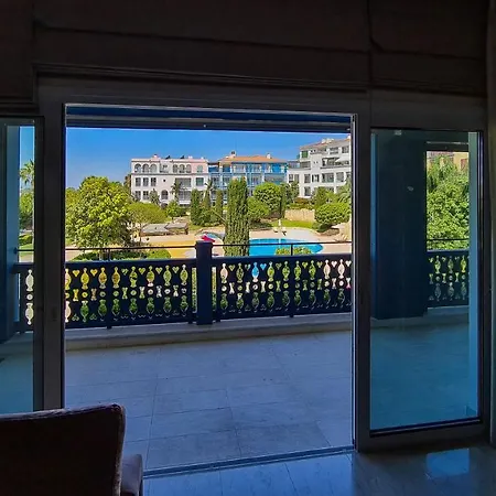 Marina Limasool 3 Bedroom Apartment & Pool Limassol